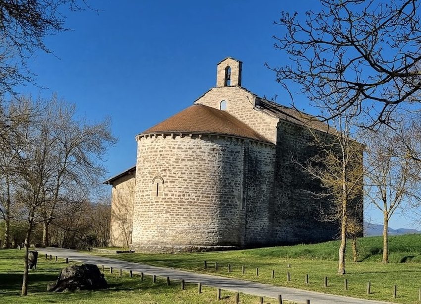 Ermita de Nuestra Señora de Ayala / Aiarako Andre Maria baseliza
