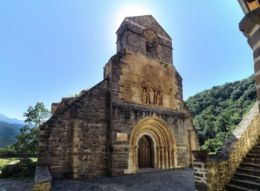 Monasterio e iglesia de Santa María de Piasca