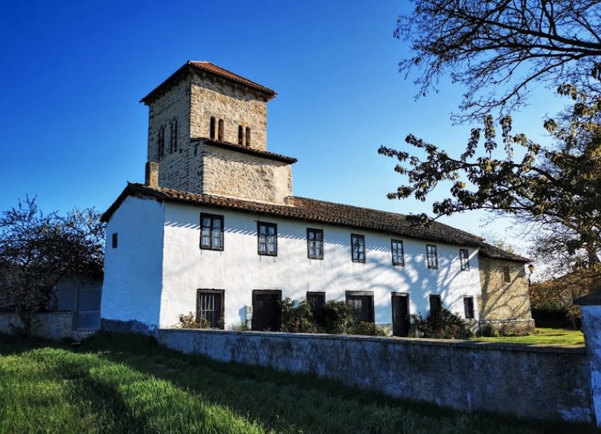 Iglesia de San Andrés Apóstol / San Andres Apostolua eliza
