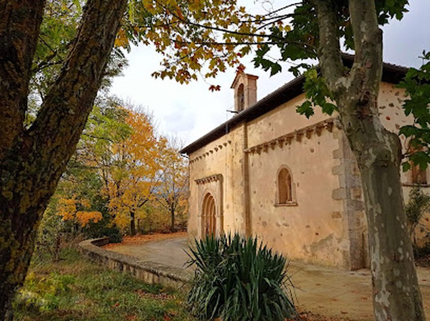 Ermita de Nuestra Señora del Campo / Landako Andre Maria baseliza